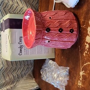 SCENTSY Comfy Cozy Knitted Sweater Wax Warmer New